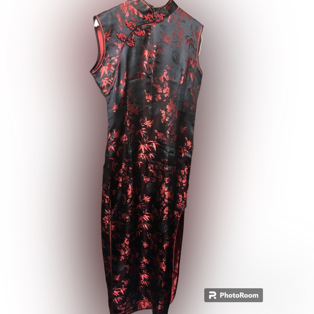 NWOT Asian Brocade Tight Long Sheath Gown Black & Red Floral Valentine’s…